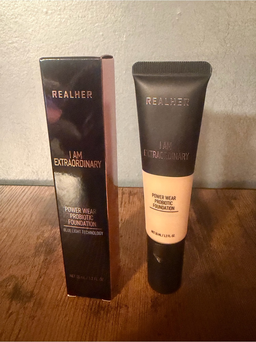 RealHer I Am Extraordinary Power Wear Probiotic Foundation/Porcelain-1.2 fl oz